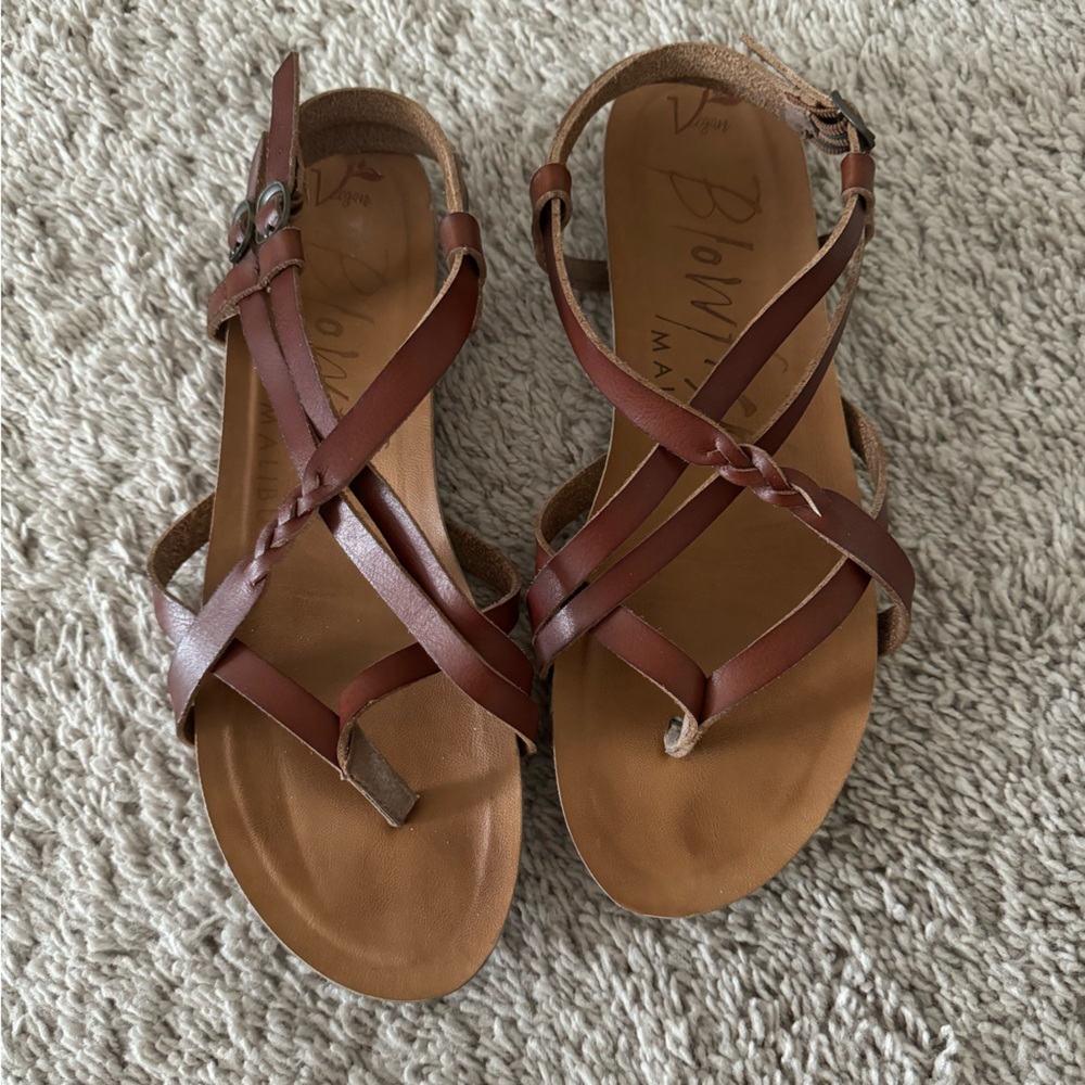 Women’s Blowfish strappy sandal size 9